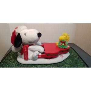Hallmark Swingin With Snoopy
